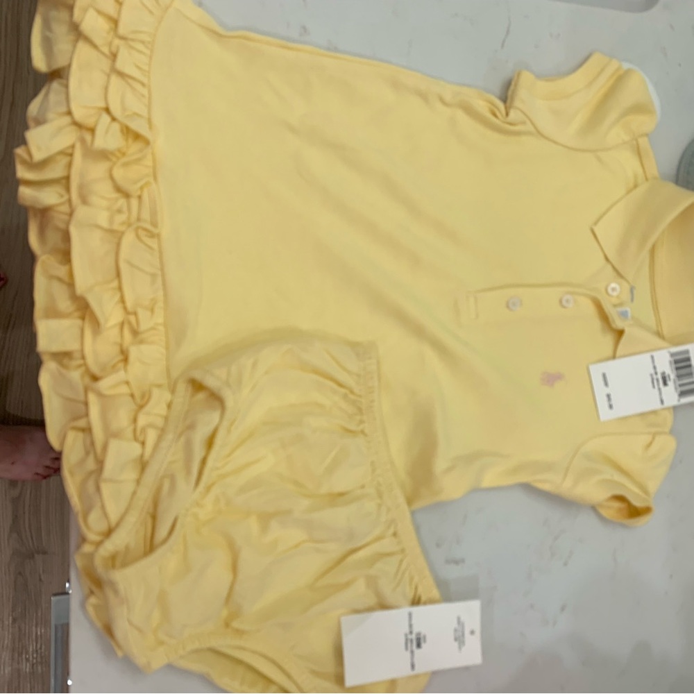 Baby Girl Ralph Lauren NWT pretty yellow dress with collar and bloomers included